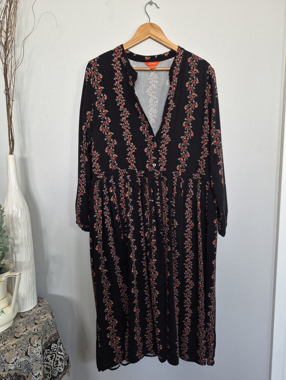 Black Midi Dress with V-Neck, Long Sleeve